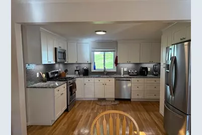 2 Stonehedge Cir, Billerica, MA 01821 - Photo 3