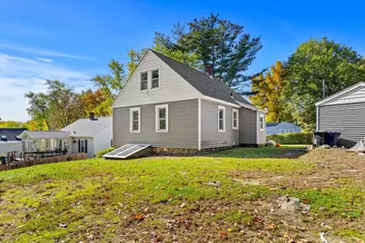 97 Pinckney St, Dracut, MA 01826 - Photo 37