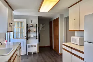 374 Homestead Ave, Holyoke, MA 01040 - Photo 13