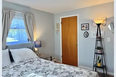 374 Homestead Ave, Holyoke, MA 01040 - Photo 21