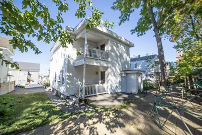 17 Myrtle St, Lowell, MA 01850 - Photo 3