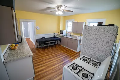 17 Myrtle St, Lowell, MA 01850 - Photo 11