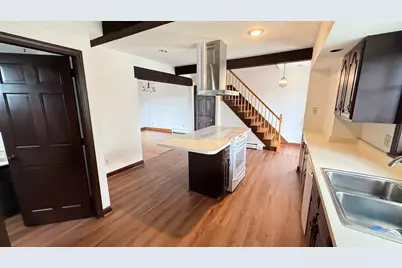 20 Hill St, Clinton, MA 01510 - Photo 7