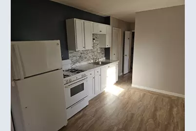 89 Worcester St #2R, West Springfield, MA 01089 - Photo 1
