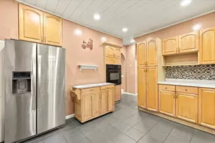 39 Boisvert St, Lowell, MA 01850 - Photo 17