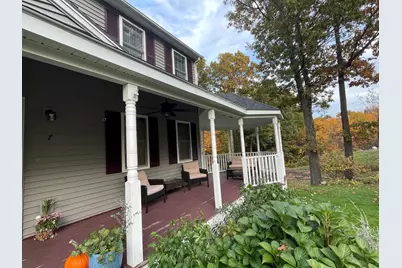 7 Lauren Ln, Sturbridge, MA 01518 - Photo 3