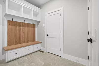 18 Avon Cir, Needham, MA 02494 - Photo 11