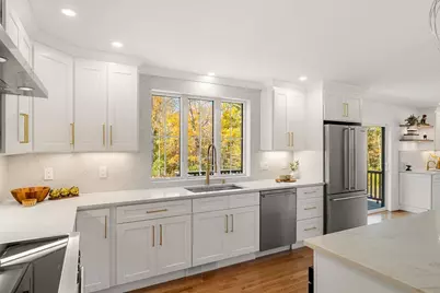 5 Lee Avenue, Wilmington, MA 01887 - Photo 7