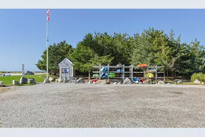 111 Fifth Ave, Barnstable, MA 02601 - Photo 31