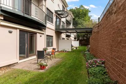 558 E Merrimack St #34, Lowell, MA 01852 - Photo 31