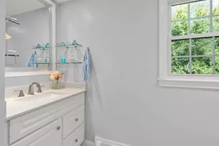 543 Central St, Holliston, MA 01746 - Photo 15