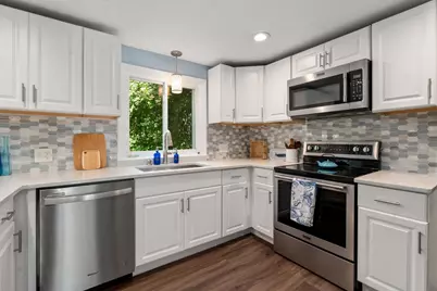543 Central Street, Holliston, MA 01746 - Photo 7
