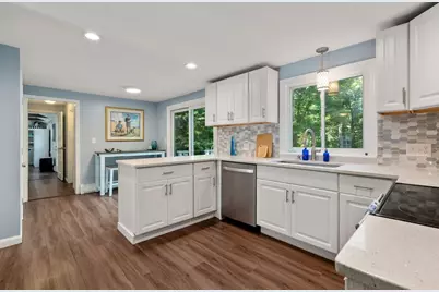 543 Central Street, Holliston, MA 01746 - Photo 5