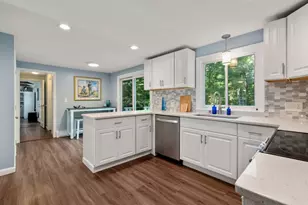543 Central St, Holliston, MA 01746 - Photo 5