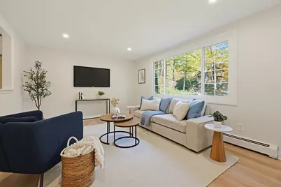 9 Merriam District, Oxford, MA 01537 - Photo 5