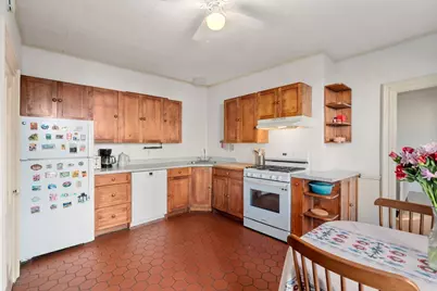 247 Chestnut St #1, Cambridge, MA 02139 - Photo 5