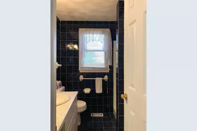 448 Essex St, Beverly, MA 01915 - Photo 5