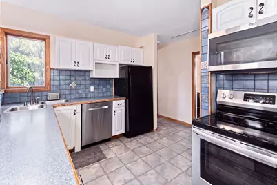 17 Alpine Pl, Franklin, MA 02038 - Photo 7