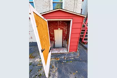 225 Suffolk St, Holyoke, MA 01040 - Photo 37