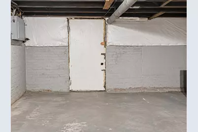 225 Suffolk St, Holyoke, MA 01040 - Photo 31
