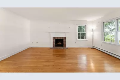 340 Weston Road, Wellesley, MA 02482 - Photo 9