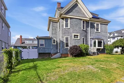 17 Greenwood St, Medford, MA 02155 - Photo 31