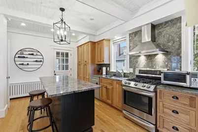17 Greenwood St, Medford, MA 02155 - Photo 9