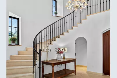 18 Middlesex St, Winchester, MA 01890 - Photo 5
