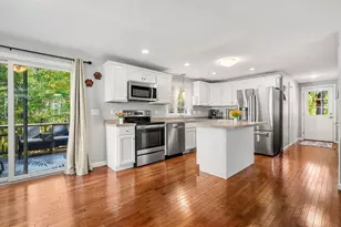 72 Hoover St, Taunton, MA 02780 - Photo 3