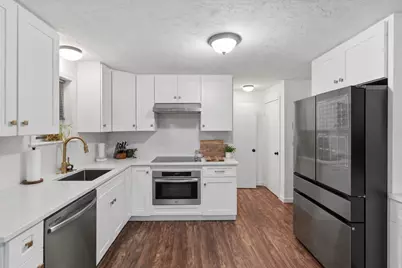 15 Enid St, Worcester, MA 01604 - Photo 7