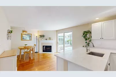 6 Derby St, Framingham, MA 01701 - Photo 9
