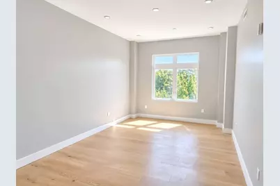 60 Cross St E #211, Somerville, MA 02145 - Photo 3