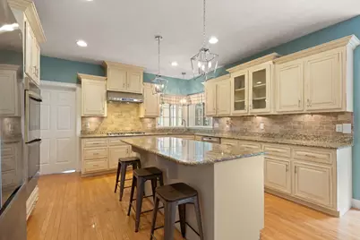 185 Riverside Dr, Wrentham, MA 02093 - Photo 9