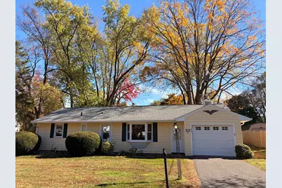 25 Murphy Ter, Northampton, MA 01060 - Photo 1