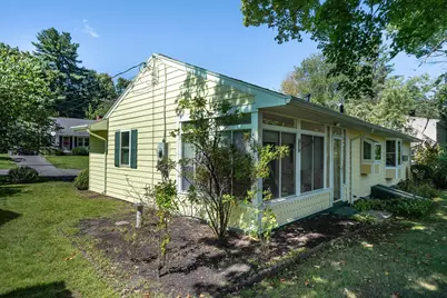 25 Murphy Ter, Northampton, MA 01060 - Photo 3
