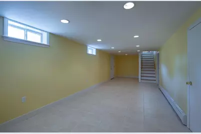 25 Murphy Ter, Northampton, MA 01060 - Photo 25