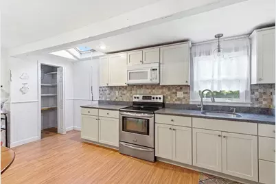51 Maple St, Weymouth, MA 02189 - Photo 7