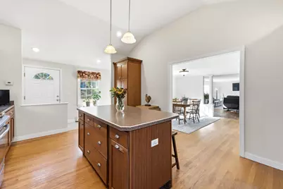 939 Hildreth Street, Dracut, MA 01826 - Photo 9
