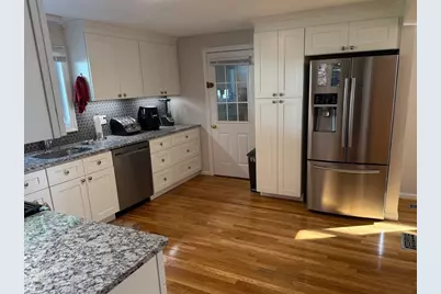 2 Stonehedge Circle, Billerica, MA 01821 - Photo 5