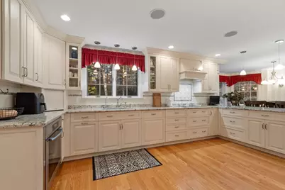 125 Chestnut St, Concord, MA 01742 - Photo 3