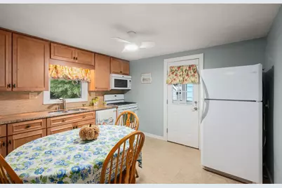 89 Eddy St, Springfield, MA 01104 - Photo 7