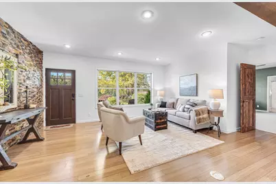 250 N Main St, Sunderland, MA 01375 - Photo 5