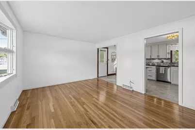7 Phyllis Drive, Billerica, MA 01821 - Photo 13