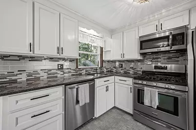 7 Phyllis Drive, Billerica, MA 01821 - Photo 7