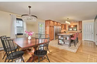 9 Sutherland Rd, Lexington, MA 02421 - Photo 5