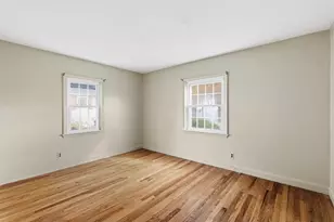 37 Jordan St, Beverly, MA 01915 - Photo 9
