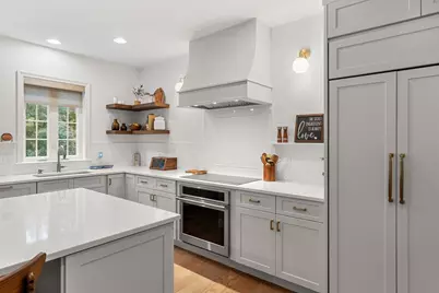 33 Skyhawk Cir, Weymouth, MA 02190 - Photo 9