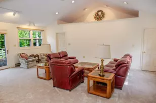 109 Russell Ln, Abington, MA 02351 - Photo 9