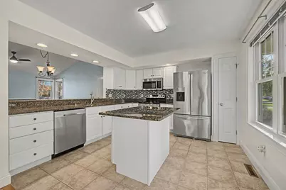 22 Pomeroy Meadow Rd #2, Southampton, MA 01073 - Photo 5