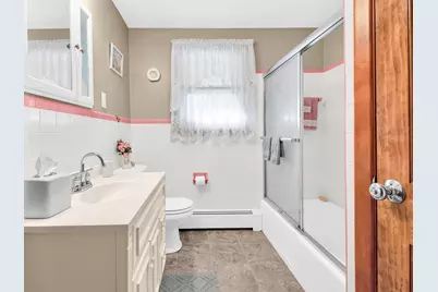 580 Wrentham Road, Bellingham, MA 02019 - Photo 19